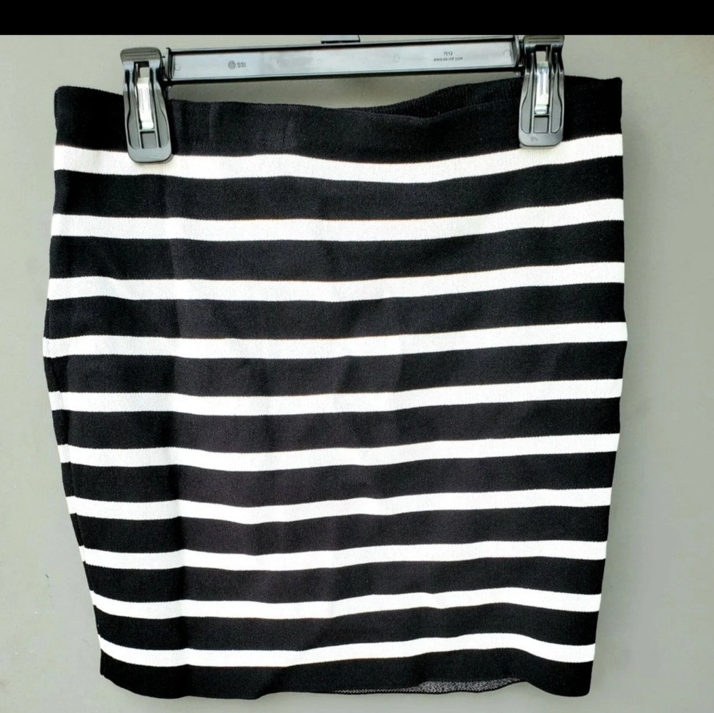 Rachel Rachel Roy Mini Skirt size LARGE